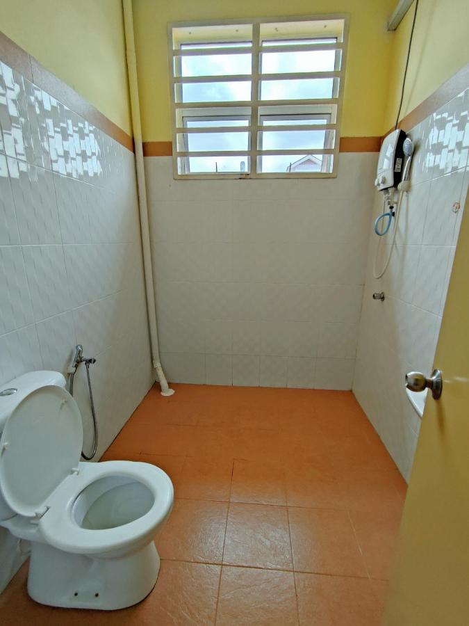 Homestay Roma Suite Kuala Terengganu Exterior foto
